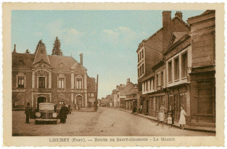 Lieurey. Route de Saint-Georges - La Mairie.