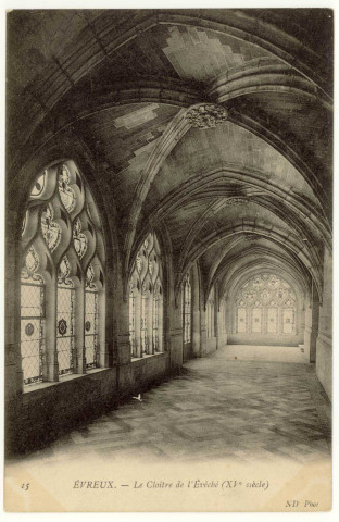 Evreux-Ville. Le Cloître de l'Evêché (XVe siècle).
