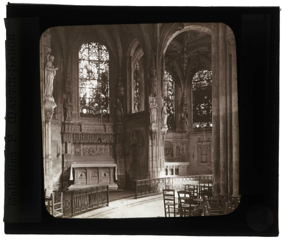 Église Saint-Pierre de Caen (Calvados), déambulatoire côté nord.