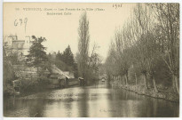 Verneuil-sur-Avre. Les fossés de la Ville (l'Iton) - Boulevard Callé.