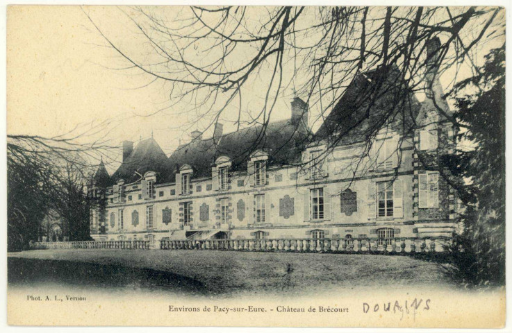 Douains. Château de Brécourt.