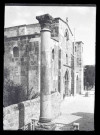 Façade d'un édifice religieux chrétien.