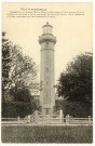 Fatouville-Grestain. Phare de Fatouville - Inauguré le 1er octobre 1850, ce Phare à éclat rouge et blanc mesure 32 m. de hauteur et est situé à 128 m. au-dessus du niveau de la mer. De la balustrade du haut, magnifique vue sur l'estuaire de la Seine.