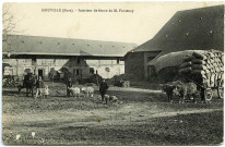 Houville-en-Vexin. Intérieur de ferme de M. Fontenay.