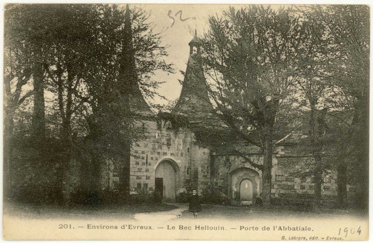 Bec-Hellouin (Le). Porte de l'Abbatiale.