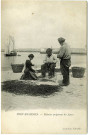Basse-Normandie. Port-en-Bessin. - Pêcheurs préparant des lignes.
