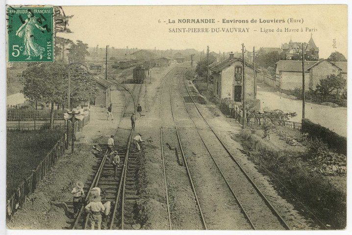 Saint-Pierre-du-Vauvray. Ligne du Havre à Paris.