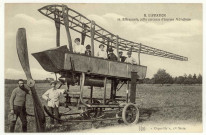 Caillouet-Orgeville. L'aviation : Effrayante, cette carcasse d'énorme aérobus.