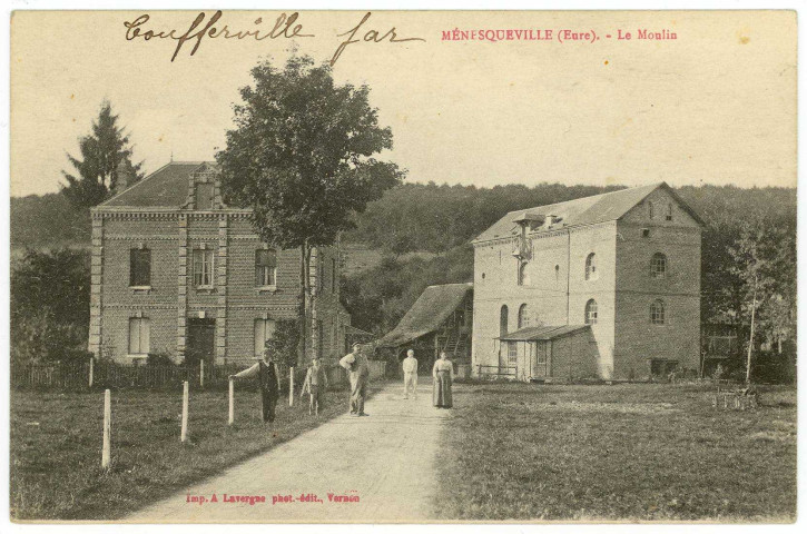 Ménesqueville. Le Moulin.
