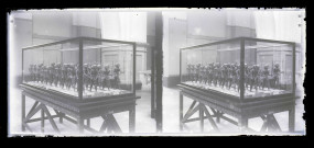 Salle et collections d'un musée égyptien (soldats nubiens).