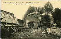Bernay. Déraillement de l'Express de Cherbourg en Gare de Bernay (10 septembre 1910). - 6. - Wagon projeté Boulevard du Bas-Bouffey.