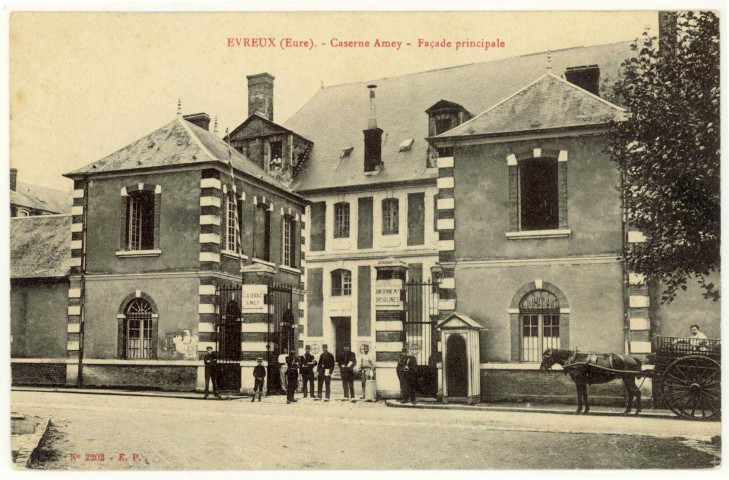 Evreux-Ville. Caserne Amey-Façade principale.
