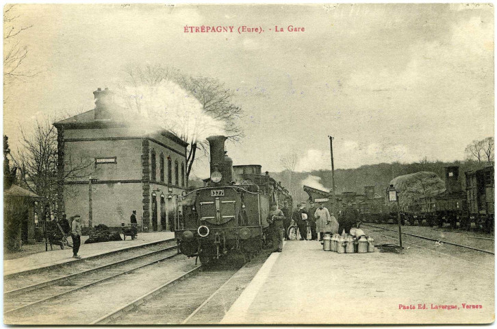 Etrépagny. La Gare.