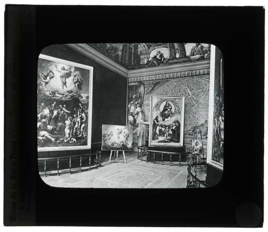 Pinacothèque du Vatican, salle de la Transfiguration.