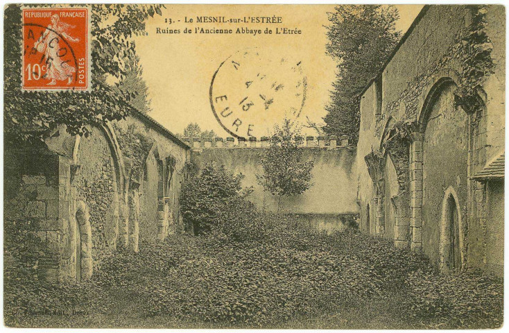Mesnil-sur-l'Estrée (Le). Ruines de l'Ancienne Abbaye de l'Etrée.
