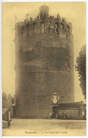 Verneuil-sur-Avre. La Tour Grise (XIe siècle).