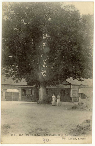 Gauville-la-Campagne. Le Chêne.