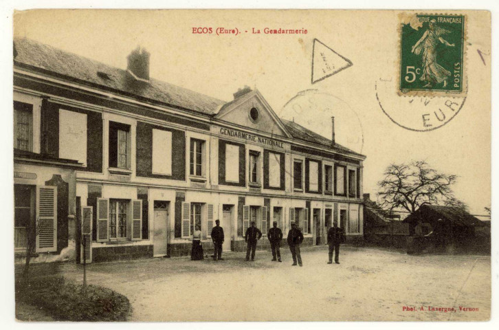 Ecos. La Gendarmerie.