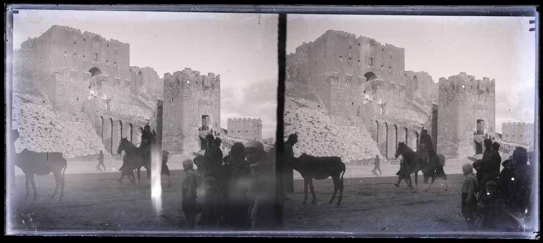 Entrée de la citadelle d'Alep (Syrie).