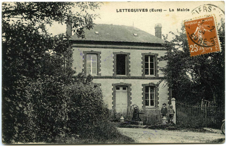 Letteguives. La Mairie.