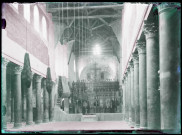 Intérieur de la basilique de la nativité à Bethléem (Israël).