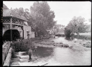 Moulin à aube sur l'Epte à Fourges (Eure).