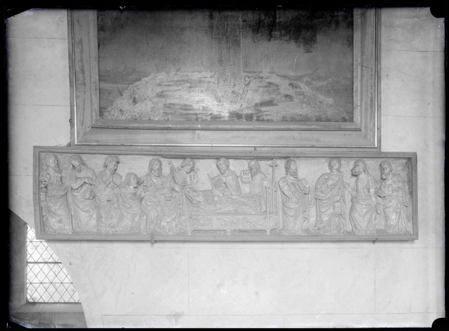 Retable de l'église d'Ézy-sur-Eure (Eure), représentant la mort de Marie.