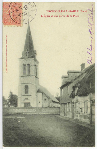 Trouville-la-Haule. L'Eglise et une partie de la place.