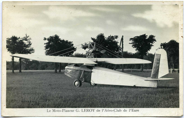 Evreux-Ville. Le Moto-Planeur G Leroy de L'Aéro Club de L'Eure.