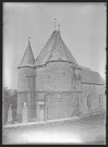 Église fortifiée de Saron-sur-Aube (Marne).