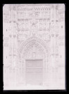 Portail central et tympan de l'église de Saint-Riquier (Somme).