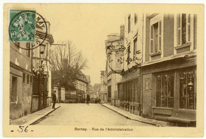 Bernay. Rue de l'Administration.