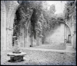 Ruines et vestiges de l'abbaye de Jumièges (Seine-Maritime).