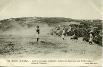 Le 65 de montagne bombarde à distance les Marocains près de Marzouka, vallée de l'Inaouen