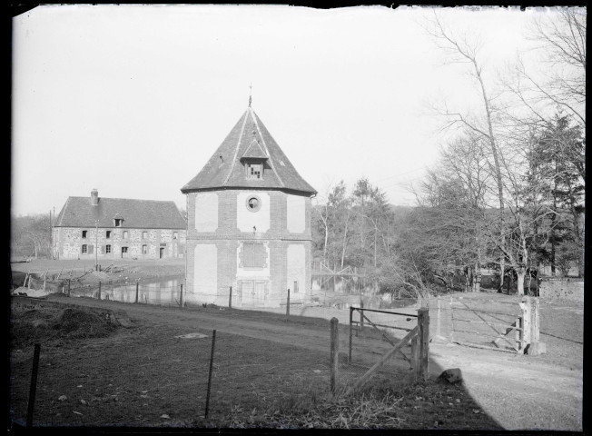 Colombier de l'ancien manoir des abbesses de Saint-Amand de Boos (Seine-Maritime).