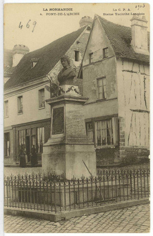 Pont-de-l'Arche. Statue Hyacinthe Langlois.