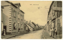 Ezy-sur-Eure. Rue Grande.