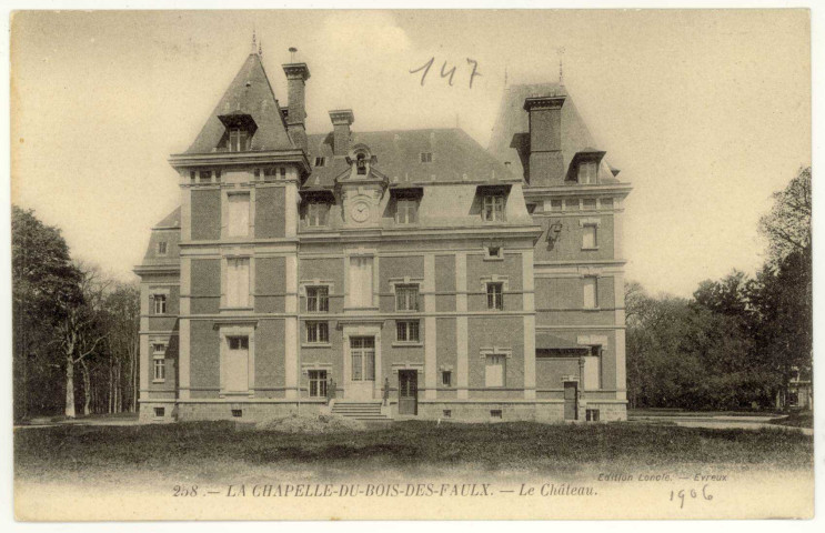 Chapelle-du-Bois-des-Faulx (La). Le Château.