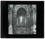 Église Saint-Jean-Marie Vianney à Ars-sur-Formans (Ain), intérieur.