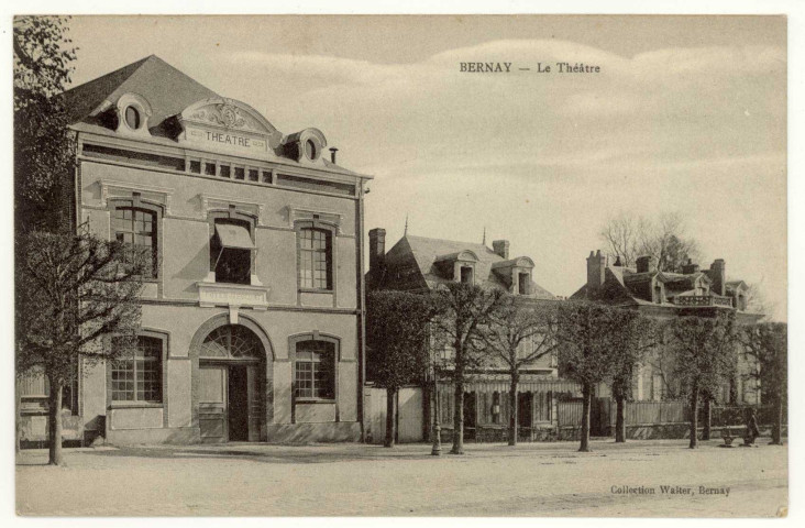 Bernay. Le Théâtre.