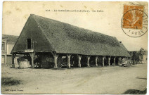 Ferrière-sur-Risle (La). Les Halles.