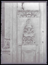 Cul de voûte à tête humaine de la cathédrale de Chartres (Eure-et-Loir).
