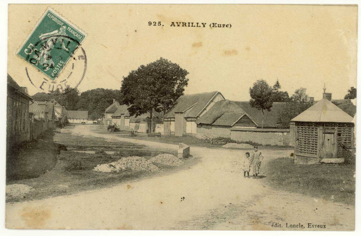 Avrilly. Rue principale.