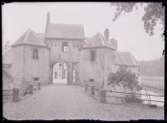 Entrée du château de Nempont-Saint-Firmin (Pas-de-Calais)