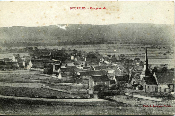 Bouafles. Vue générale.