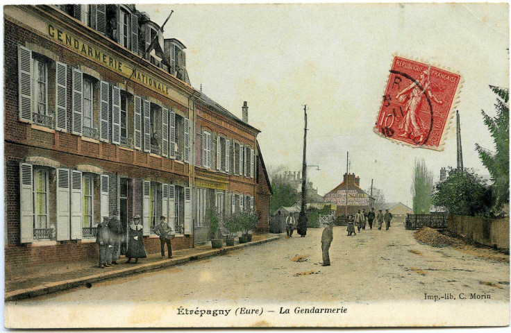 Etrépagny. La Gendarmerie.