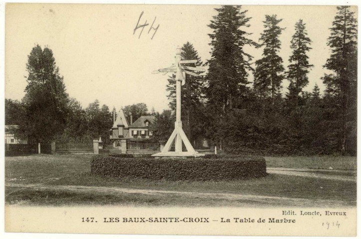 Baux-Sainte-Croix (Les). La Table de Marbre.