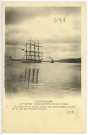 Vieux-Port. Le «Quevilly», bateau pétrolier, remontant la Seine. Ce navire, dont le tonnage est de 4500, monte la Seine cinq fois par an. Son port d'attache est Rouen.