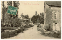 Croisy-sur-Eure. L'Entrée du Pays.
