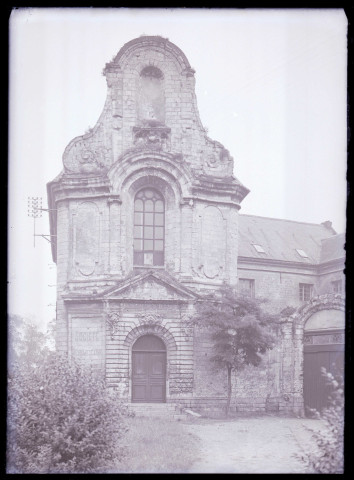 Église Sainte-Austreberte des Carmes de Montreuil-sur-Mer (Pas-de-Calais).